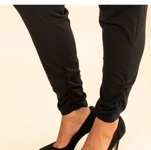 Encircled Dressy Sweatpants (black)